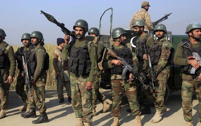 Pakistan ordusu döyüşə hazır vəziyyətə gətirildi