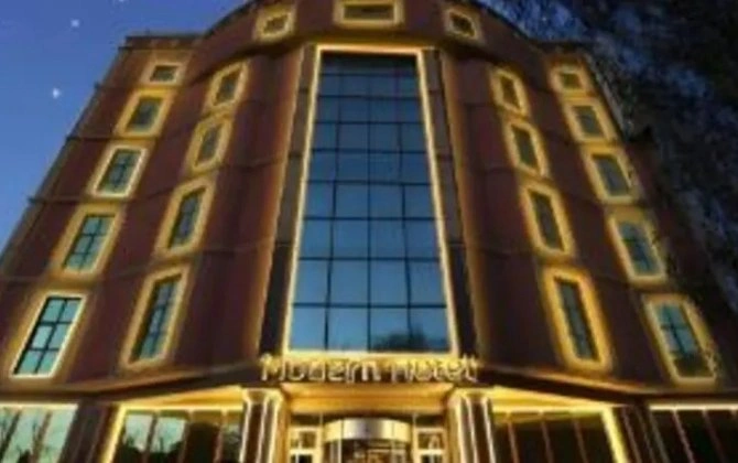 Bakıda gənc oğlan bıçaqlandı