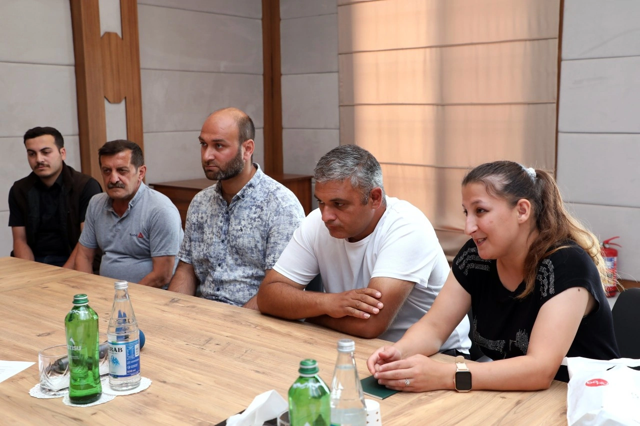 Azər Məmmədov Cəbrayılda vətəndaşların müraciətlərini dinlədi - FOTOLAR