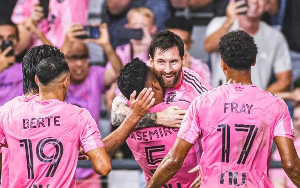 Messi unikal rekorda imza atdı
