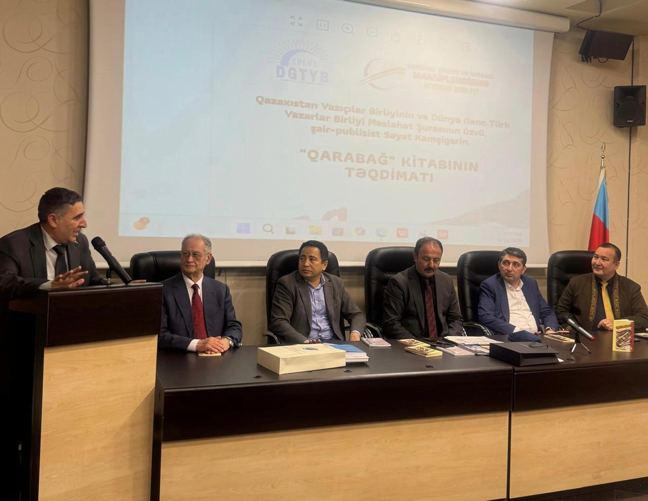 Bakıda qazax şairinin “Qarabağ” kitabının təqdimatı keçirilib - FOTOLAR