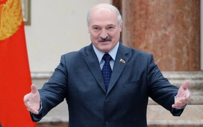 Lukaşenko daha 123 əcnəbini ƏFV ETDİ