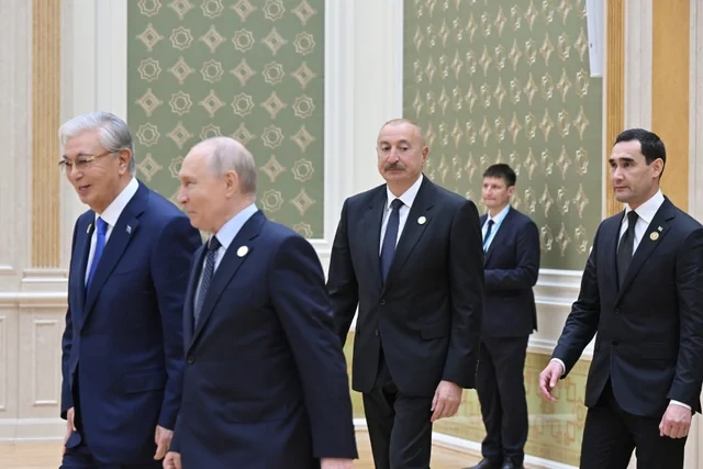 Türkmənbaşı şəhərində Xəzər Ekoloji Sammitinin geniş tərkibdə iclası keçirilib - FOTO - YENİLƏNİB