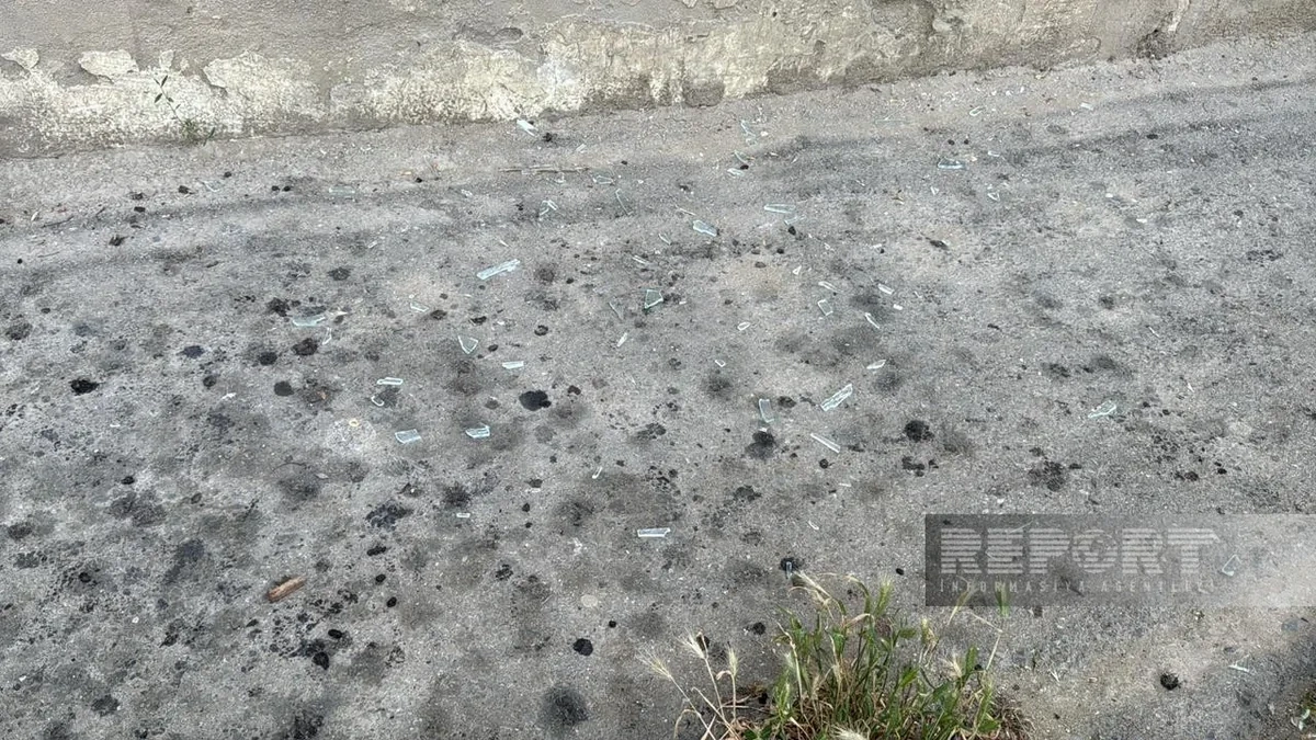 Sumqayıtda yaşayış binasında PARTLAYIŞ OLUB - FOTO