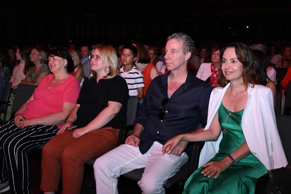Milli rəqs sənətimizin Montrö festivalında təntənəsi - FOTOLAR