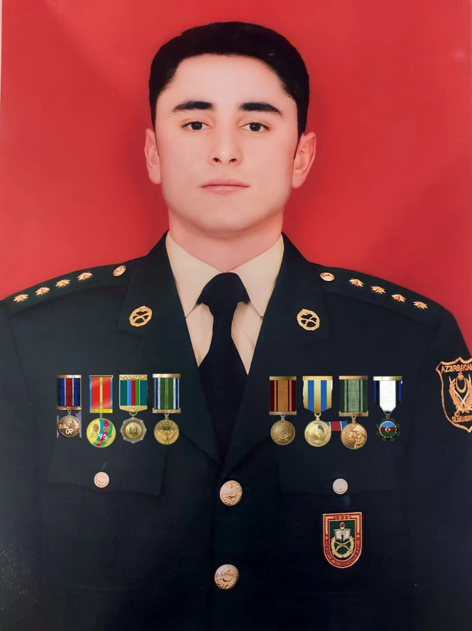 Sağlığında məzarı üçün şəkil çəkdirən,  mayor rütbəsi almağından xəbərsiz halda əbədiyyətə qovuşan şəhid