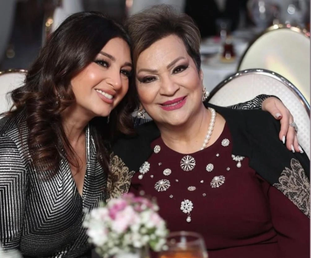 “Bu hər sənətkara nəsib olmur, ömrümü gülüşlə, tamaşaçı alqışı ilə yaşamaq istəyirəm”-Xalq artistindən kövrək ETİRAF