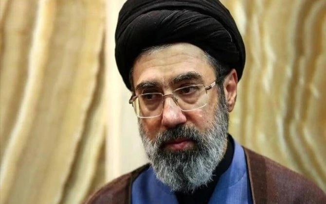 İranın Ali Rəhbəri: Qonşu ölkələrdəki hərbi bazaları hədəf almağa məcburuq