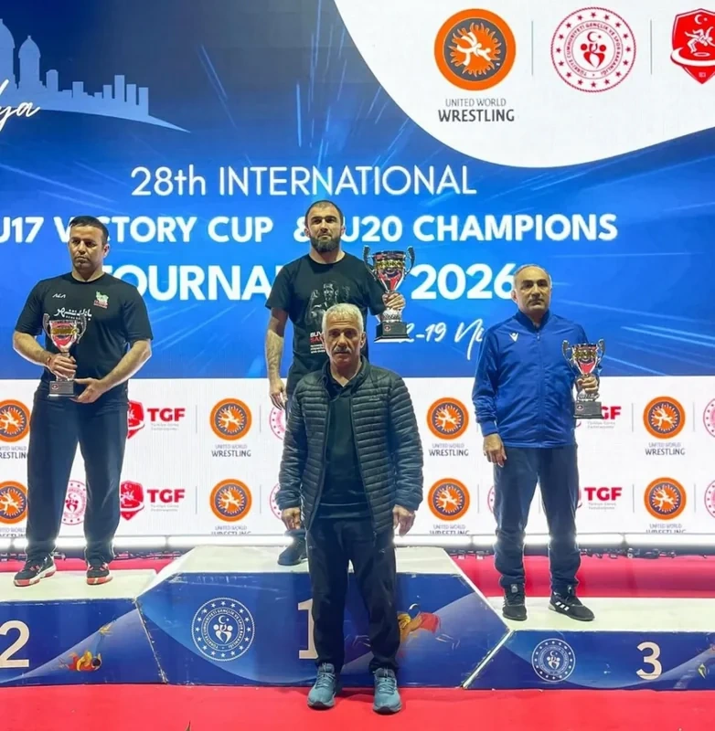 Azərbaycan güləşçiləri Antalyadakı "Çempionlar" turnirində 13 medal qazanıblar - FOTO