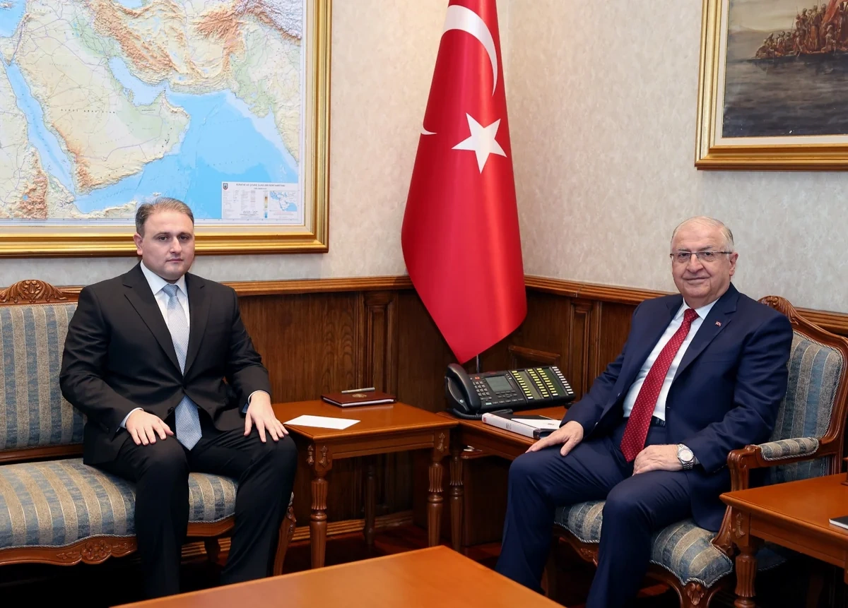 Vüqar Mustafayev Ankarada Yaşar Gülərlə görüşdü - FOTO