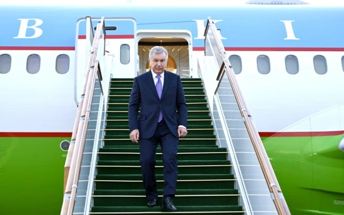 Özbəkistan Prezidenti Azərbaycana səfərə gəlib - FOTO