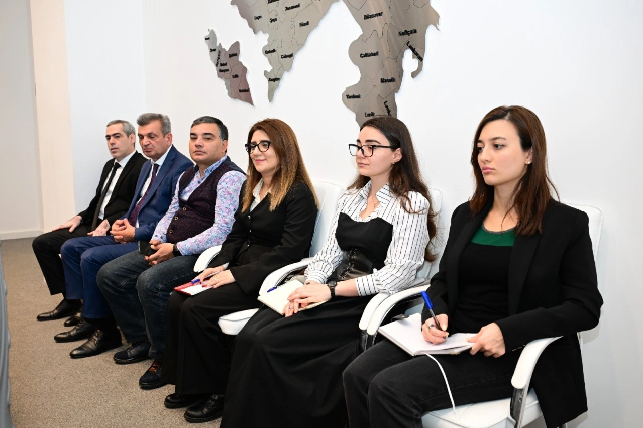 Nazir attestasiya məsələlərini müzakirə etdi - FOTOLAR