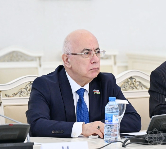MM-də kitabxana sisteminin aktual məsələlərinə həsr olunmuş ictimai müzakirə keçirilib - FOTO
