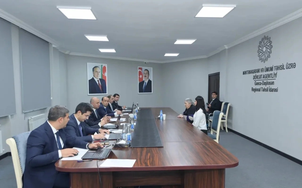 Emin Əmrullayev Gəncədə vətəndaşları qəbul etdi - FOTO