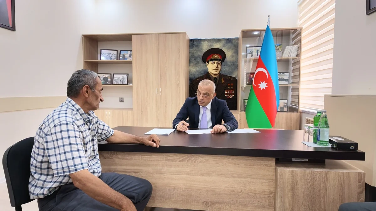 Zaur Mikayılov Lənkəranda vətəndaşları qəbul etdi - FOTOLAR