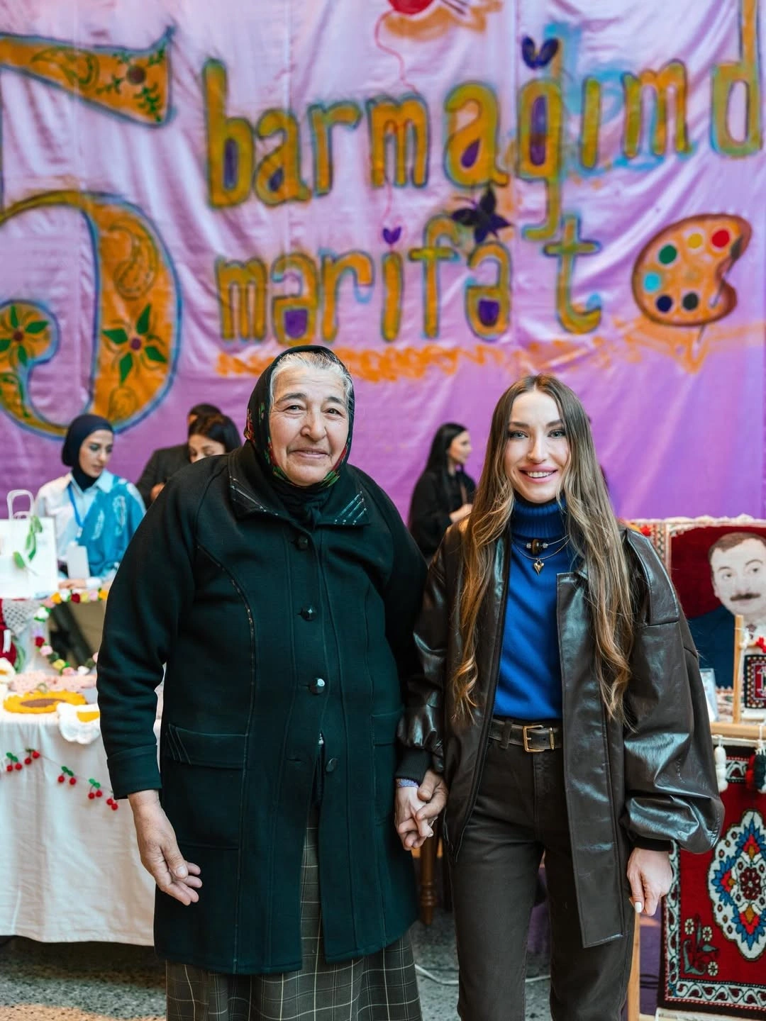 Prezidentin qızları və gəlini "Woman Bazaar" festivalında - FOTOLAR