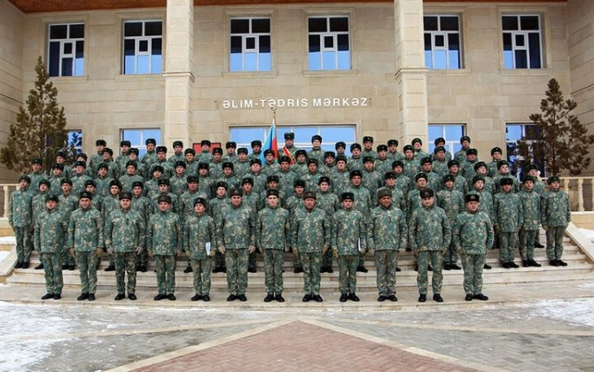 ƏÜO-da hazırlıq kursunu bitirən hərbçilərin buraxılış mərasimi keçirildi