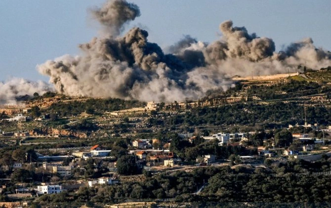 İsrail Livanın cənubunu bombalayıb, 24 nəfər ölüb