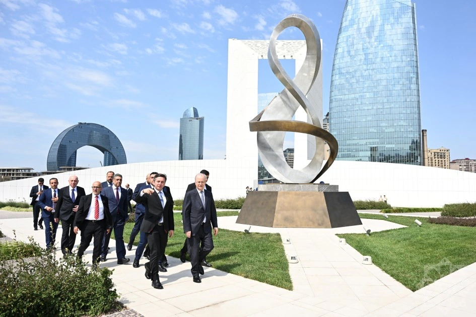 Fələstinin Baş naziri Zəfər parkını ziyarət etdi - FOTO