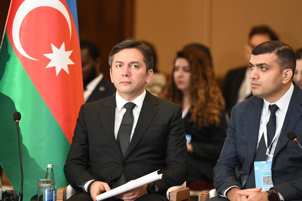 Bakıda ilk dəfə D-8 Gənclər Dialoqu keçirilir - FOTOLAR