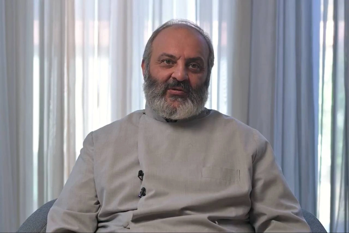 Ermənistanda qiyamçı keşiş Baqratın həbs müddəti daha 2 ay uzadılıb