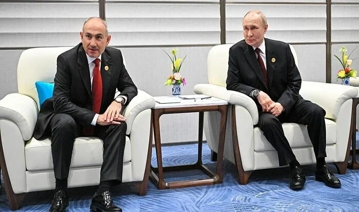 Peskov: Putin Paşinyanı Moskvaya dəvət etdi