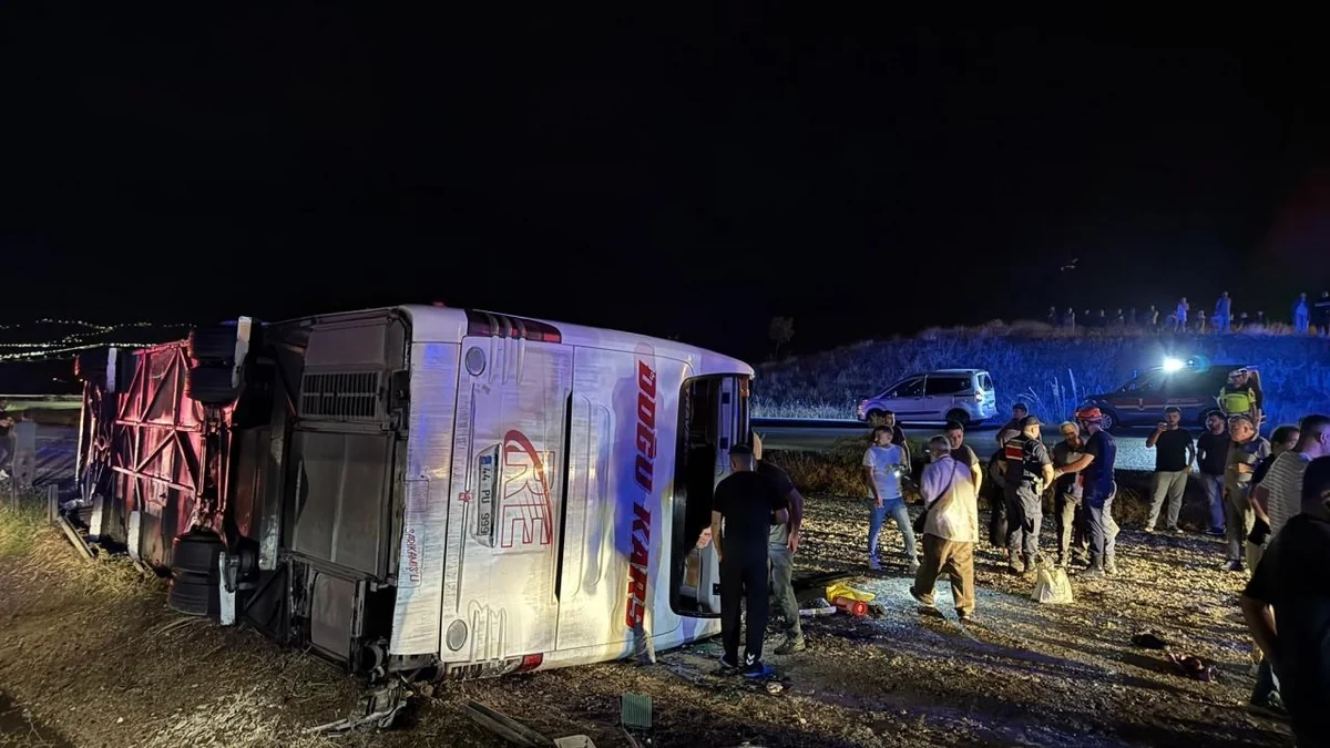 Türkiyədə sərnişin avtobusu aşdı - 40 nəfər xəsarət aldı