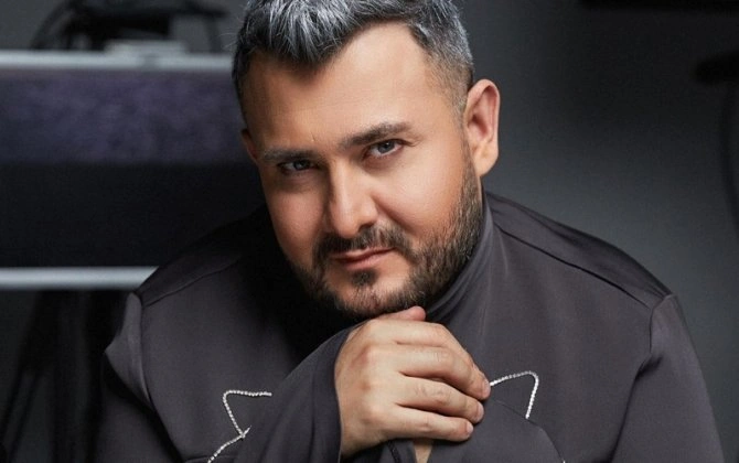"Azərbaycanda daş atırsan, müğənniyə dəyir" - Murad Arif