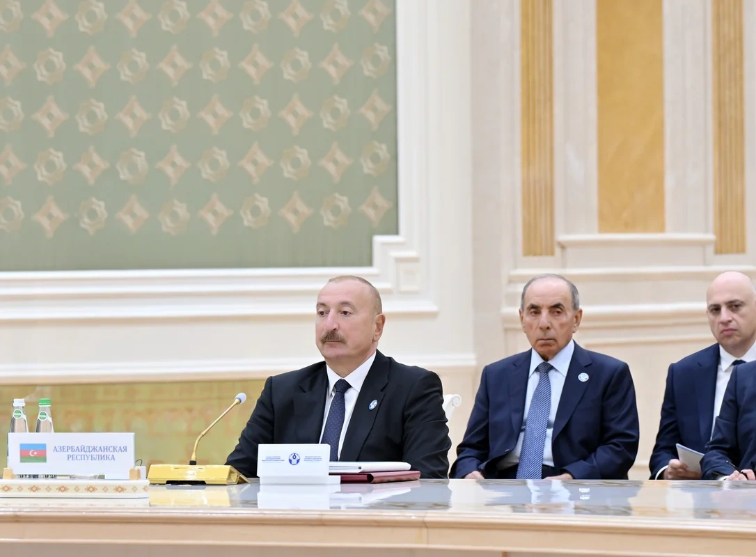 Türkmənbaşı şəhərində MDB Dövlət Başçıları Şurasının geniş tərkibdə iclası keçirilib - YENİLƏNİB