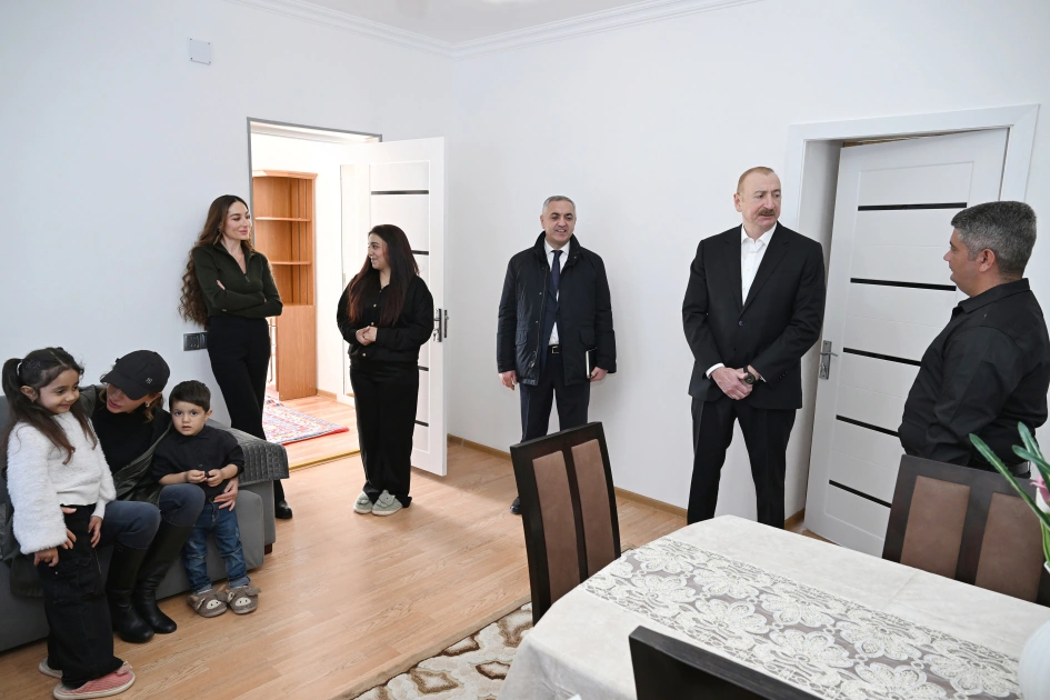 İlham Əliyev Xocalının Xanabad kəndində görülmüş işlərlə tanış olub - FOTO - YENİLƏNİB