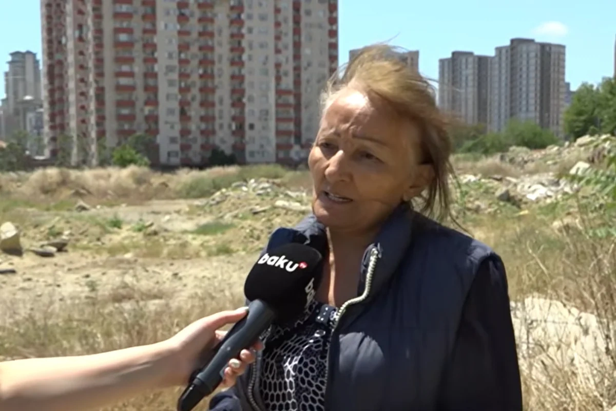 "Mənzil sökülüb, bizə kompensasiya verilməyib" - VİDEO