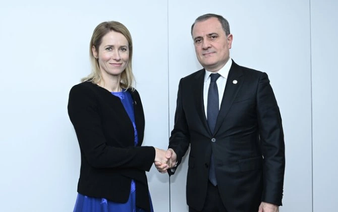 Ceyhun Bayramovla Kaya Kallas bölgədəki hərbi gərginliyi müzakirə etdi