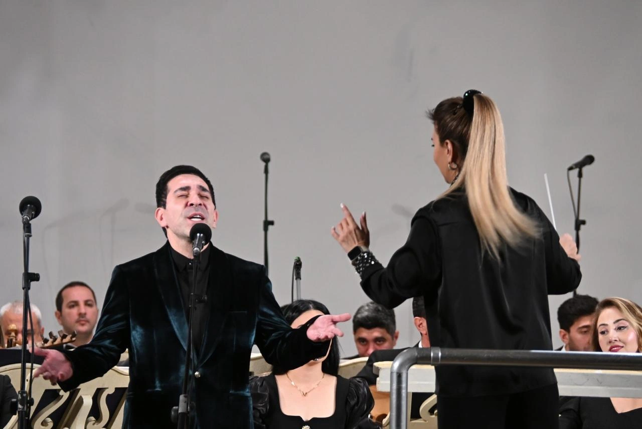 Xalq şairi Fikrət Qocanın 90 illiyinə həsr olunan konsert keçirildi - FOTOLAR