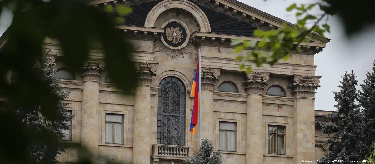 "Ermənistan Seçki Məcəlləsini dəyişir: islahat, yoxsa Moskva üçün mesaj?" - "Deutsche Welle"