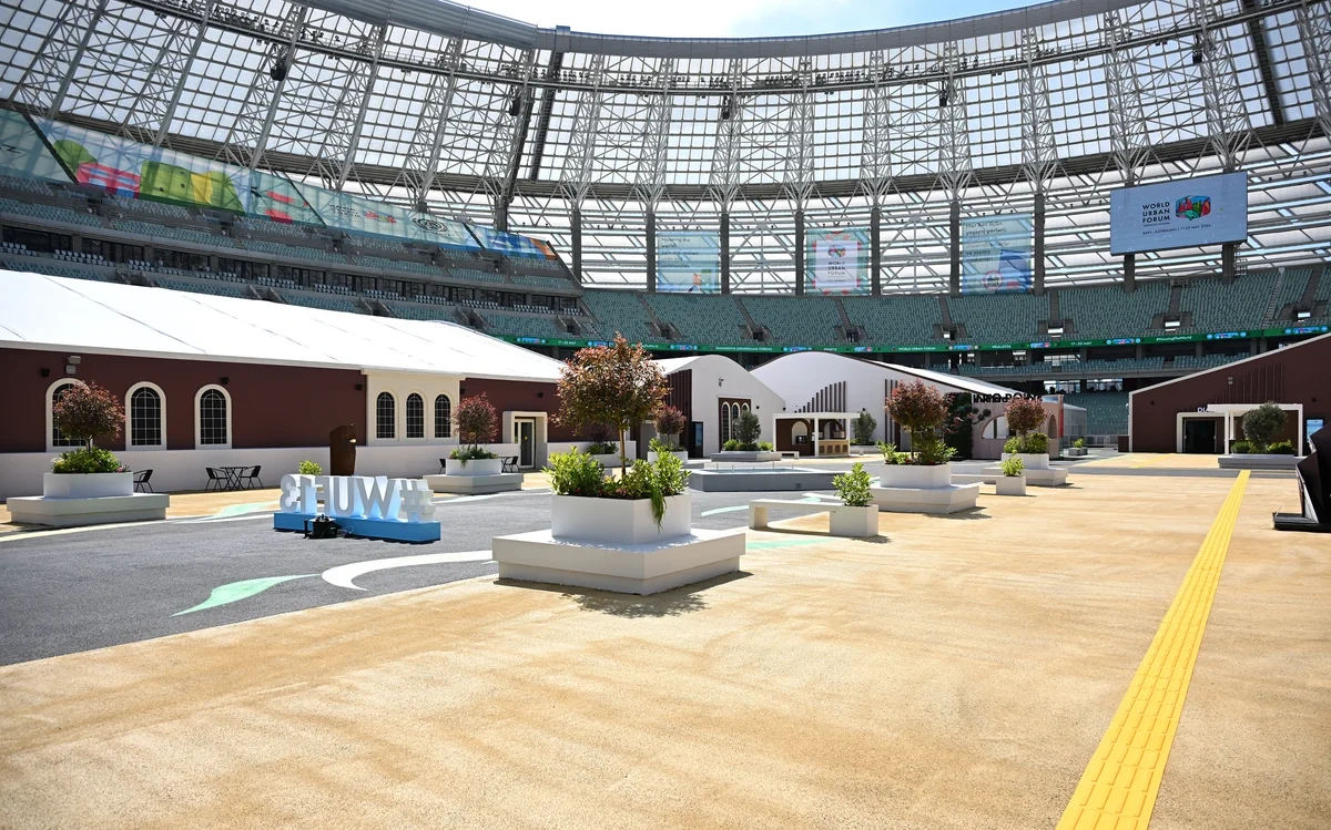 İlham Əliyev Bakı Olimpiya Stadionunun ərazisində WUF13 ilə bağlı görülən işlərlə tanış oldu - FOTO