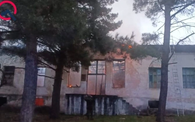 Oğuzda mədəniyyət evi yandı