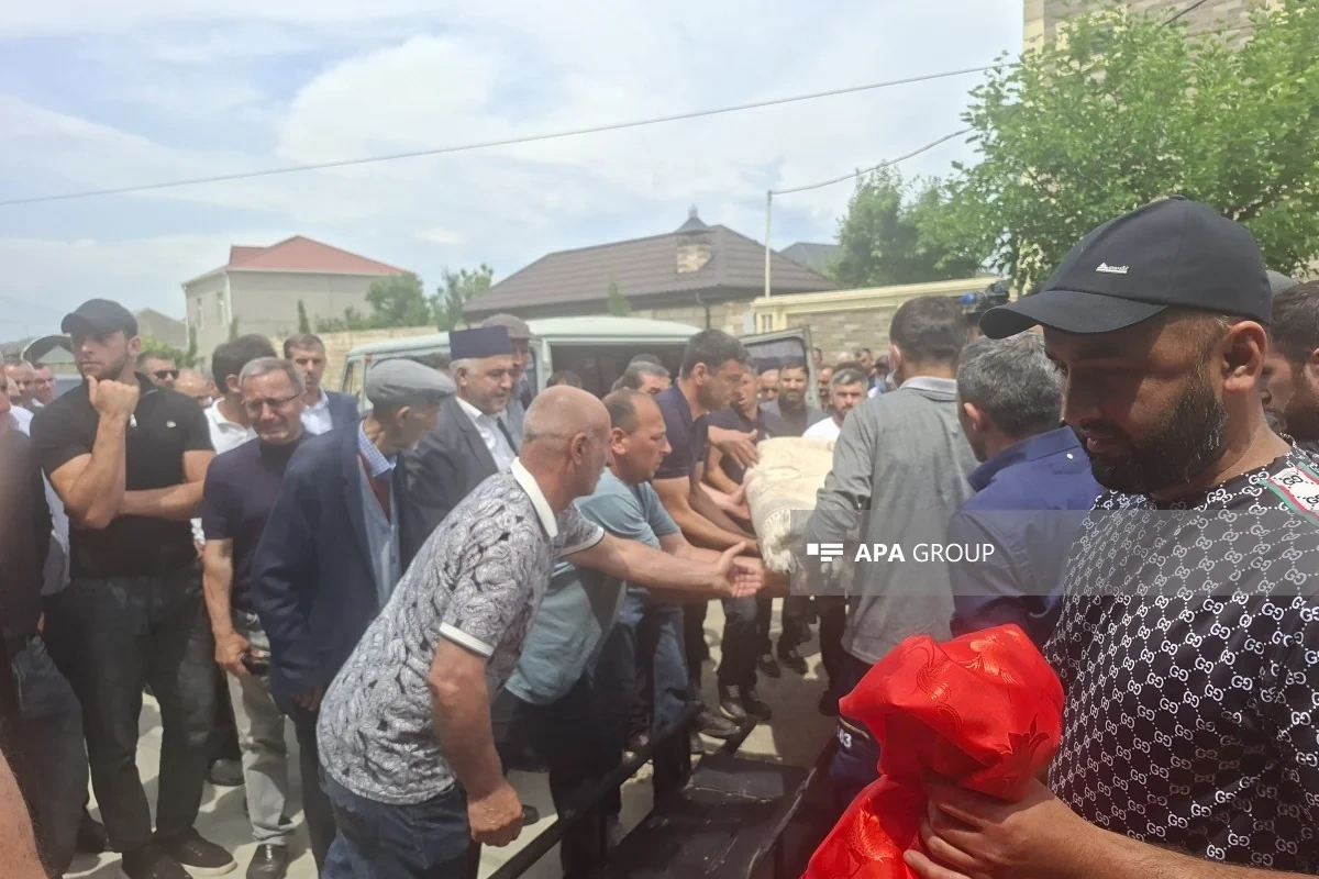 Azov dənizində gəmiyə dron hücumunda həlak olan Fuad Orucov dəfn edildi - FOTO