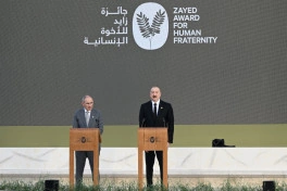 Əbu-Dabidə Prezident İlham Əliyevə "Zayed İnsan Qardaşlığı Mükafatı"ı təqdim olunub - YENİLƏNİB - FOTO