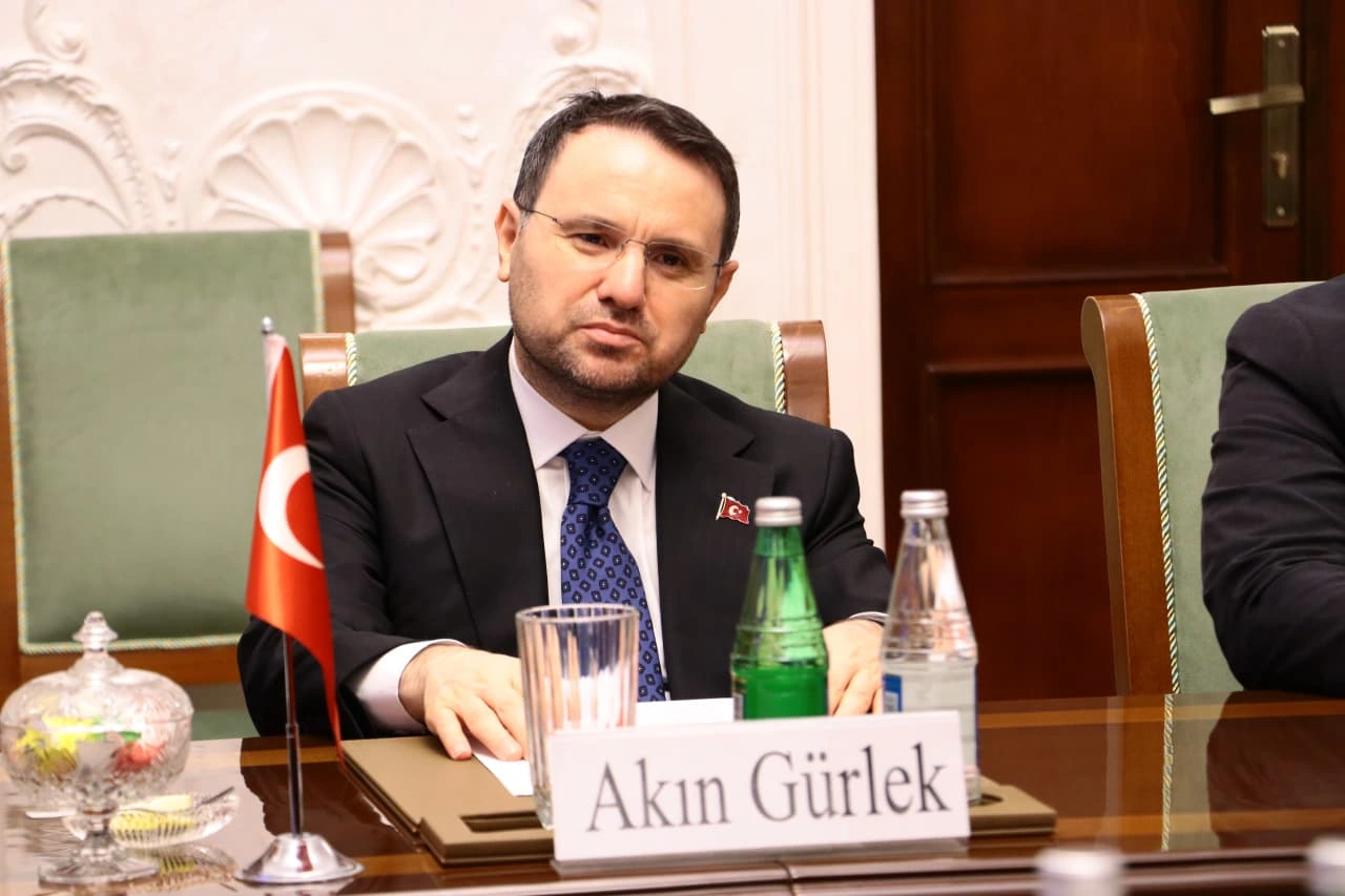 Kamran Əliyev Türkiyənin ədliyyə naziri Akın Gürleklə görüşdü - FOTO