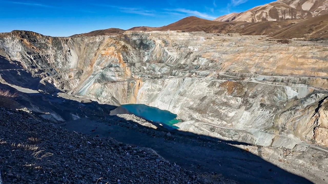 “AzerGold” Zod qızıl yatağında ilk qazma-partlayış əməliyyatını həyata keçirib - FOTO/VİDEO