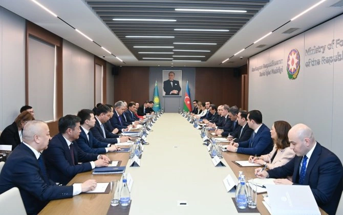 Azərbaycan və Qazaxıstan XİN rəhbərlərinin müzakirə etdikləri məsələlər açıqlanıb