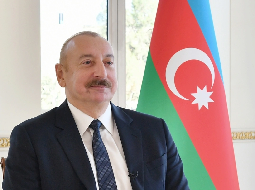İlham Əliyev Efiopiyanın baş nazirini qarşıladı