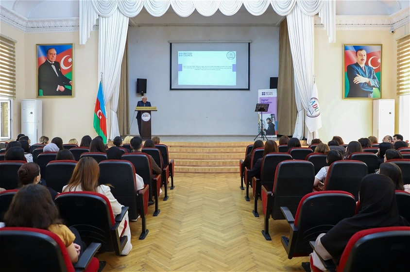 ADU-da “Gələcəyin İngilis Dili (Future English)” layihəsinin yekunlarına həsr olunmuş tədbir keçirilib - FOTO