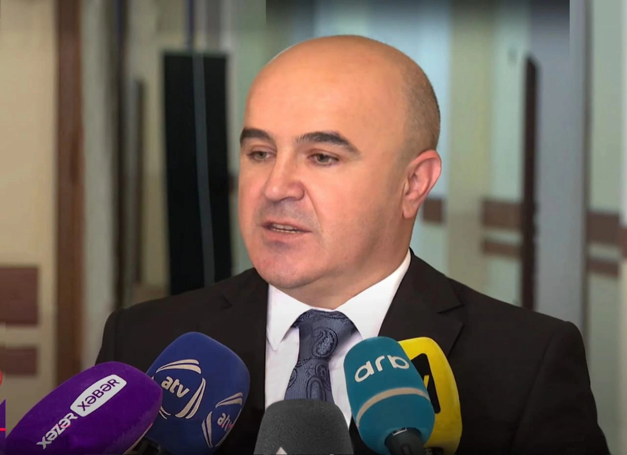 Manatın ritmi pozulur: Onun dövriyyəsi niyə yavaşlayır?