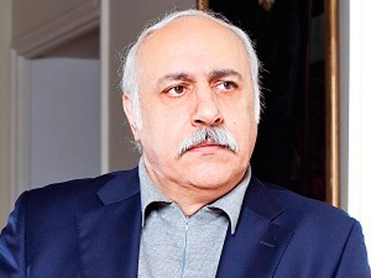 Eldar Mansurovdan müğənniyə CAVAB: “Arxamca danışırlar, mahnını sevdirə bilsəydi başqasına verməzdim” - FOTO+ÖZƏL