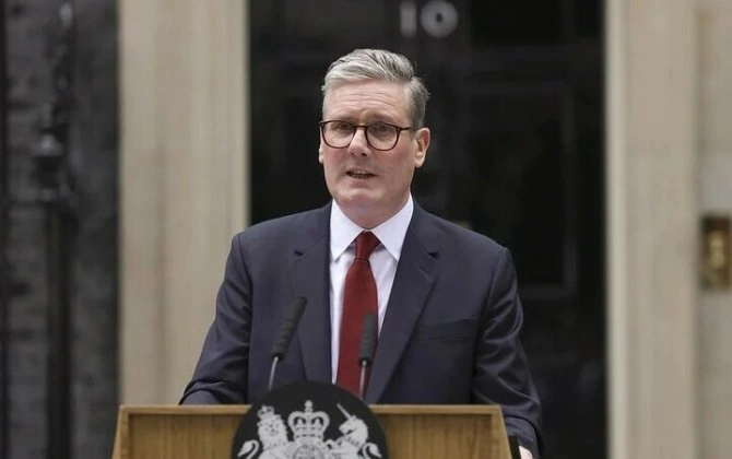 Kir Starmer Böyük Britaniyanın baş naziri vəzifəsini tərk etdi