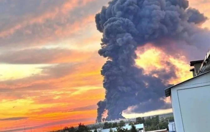 Ukrayna Samarada neft emalı zavodunu vurub