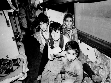 “Atamla qardaşlarımın başını kəsdilər, bizi diri-diri yandırmaq istəyirdilər, amma...” - FOTOLAR