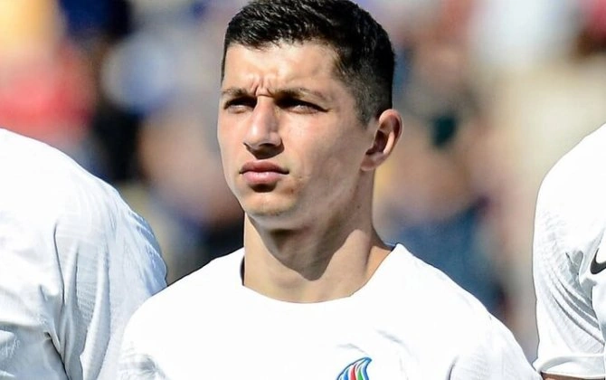 Özünə xəsarət yetirən millimizin üzvü əməliyyat olundu - 5 ay futbol oynaya bilməyəcək