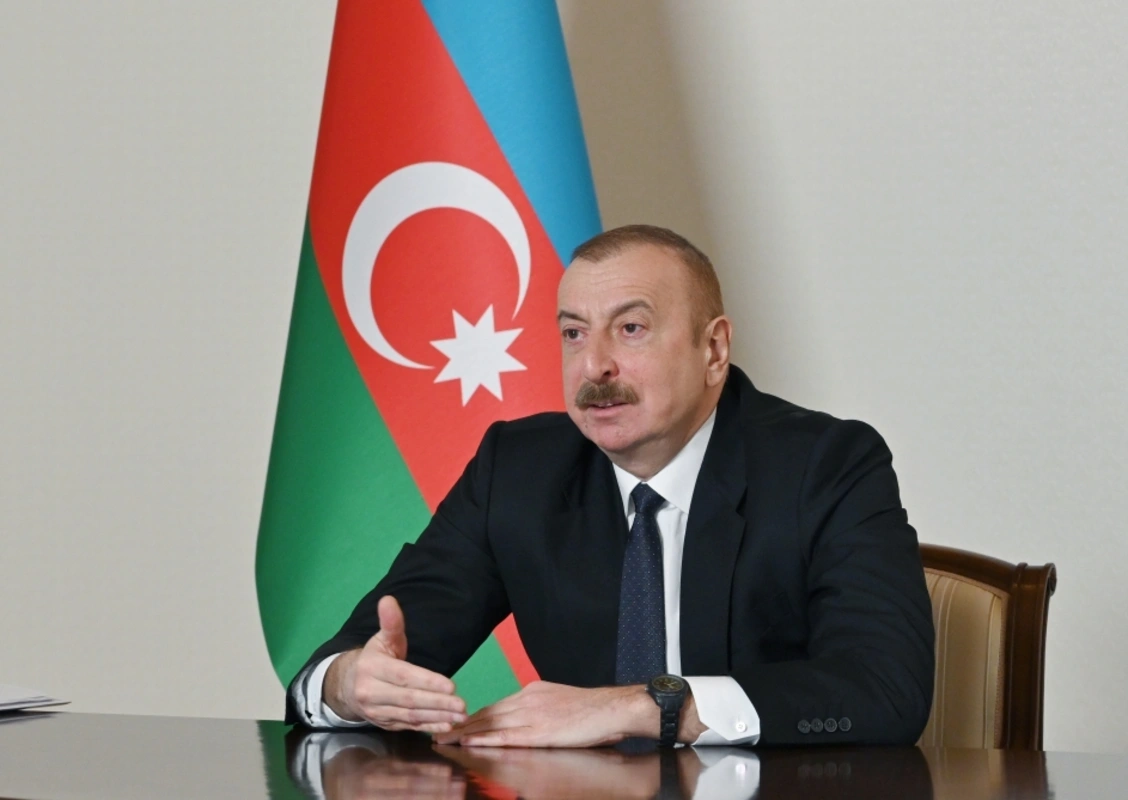 Prezidentin bayram müraciəti - KODLAR